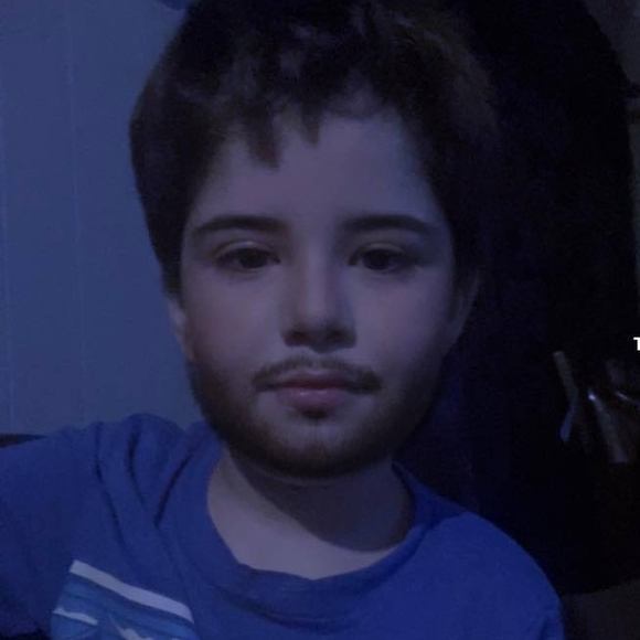 Meet your Posher, Luis - Picture 1 of 1